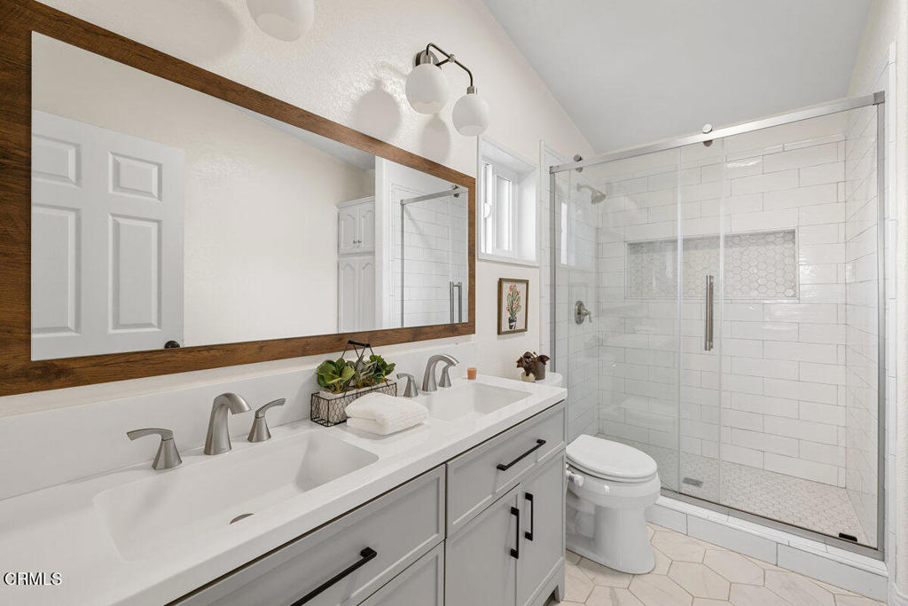 MLS #V1-33303 image #14