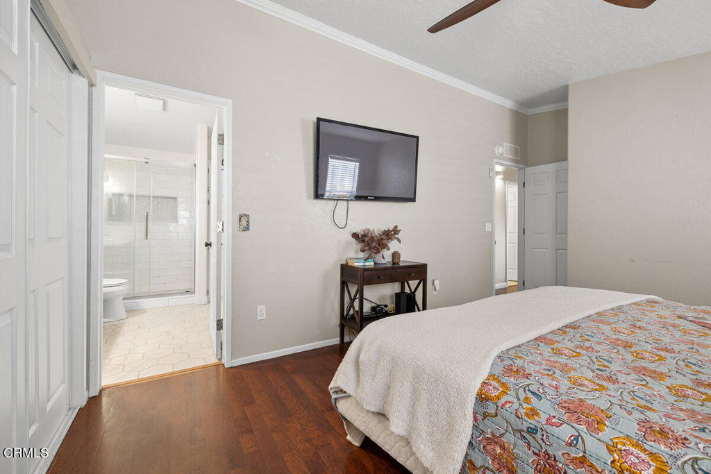 MLS #V1-33303 image #15