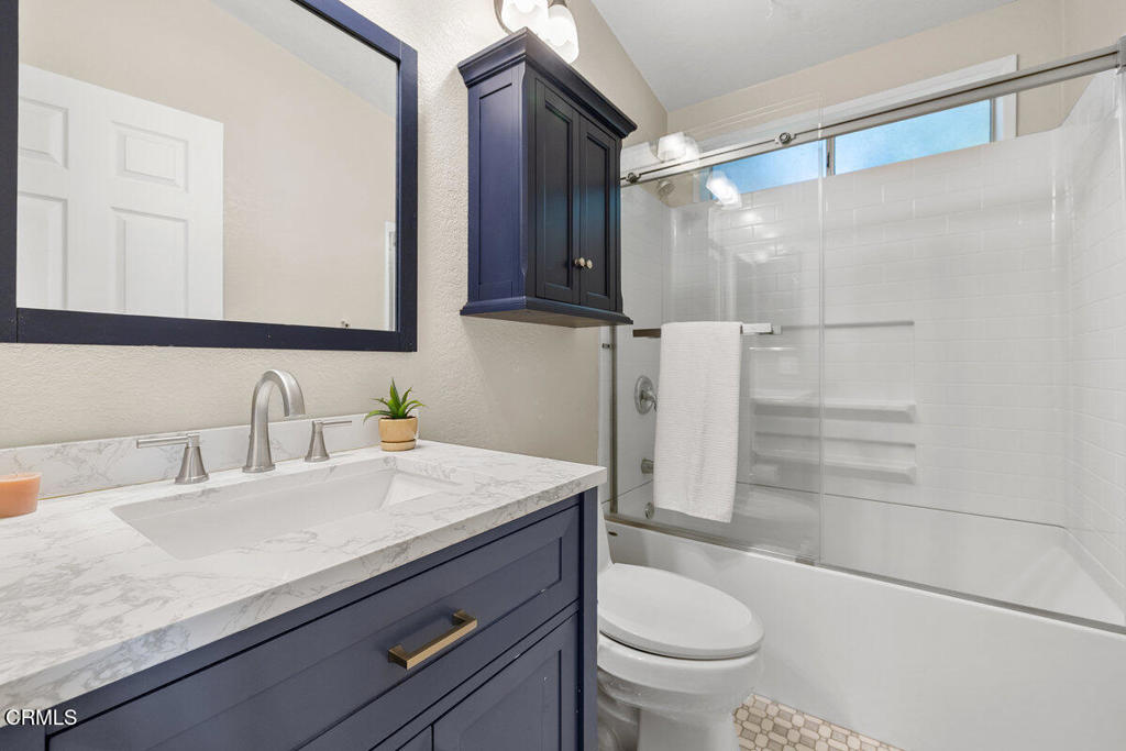 MLS #V1-33303 image #16