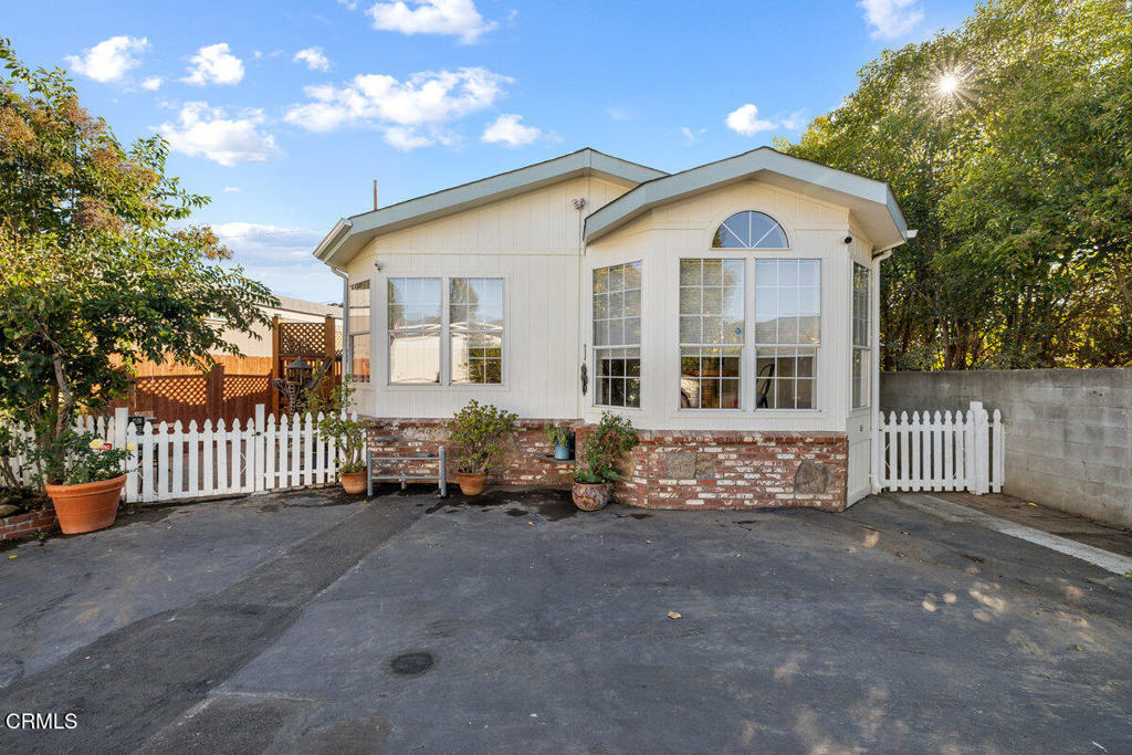 MLS #V1-33303 image #21