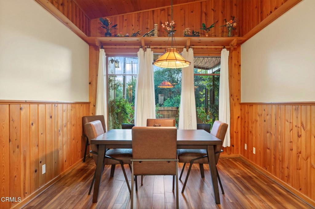 MLS #V1-33304 image #10