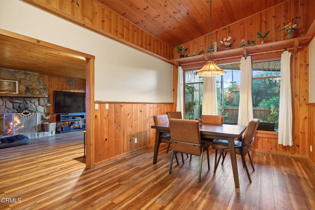 MLS #V1-33304 image #11