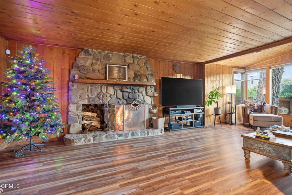 MLS #V1-33304 image #8