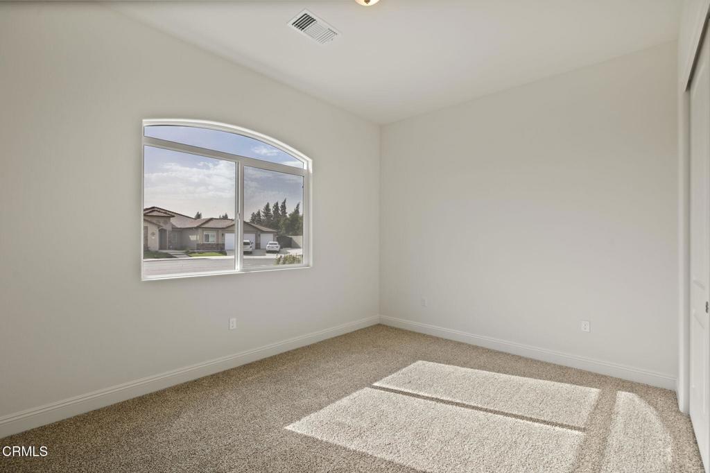 MLS #V1-33306 image #17