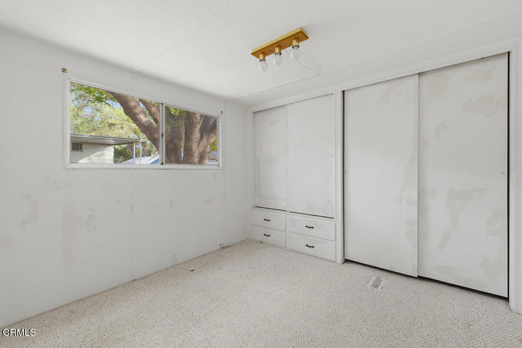 MLS #V1-33307 image #16