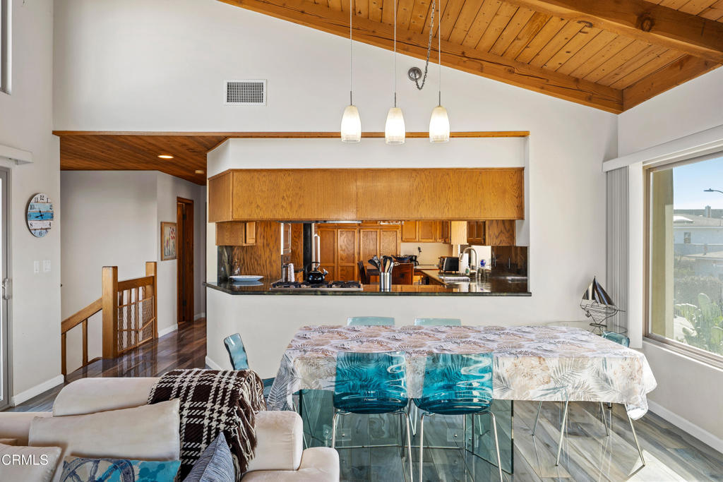 MLS #V1-33314 image #10