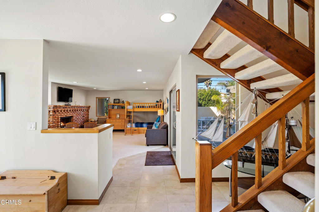 MLS #V1-33314 image #23