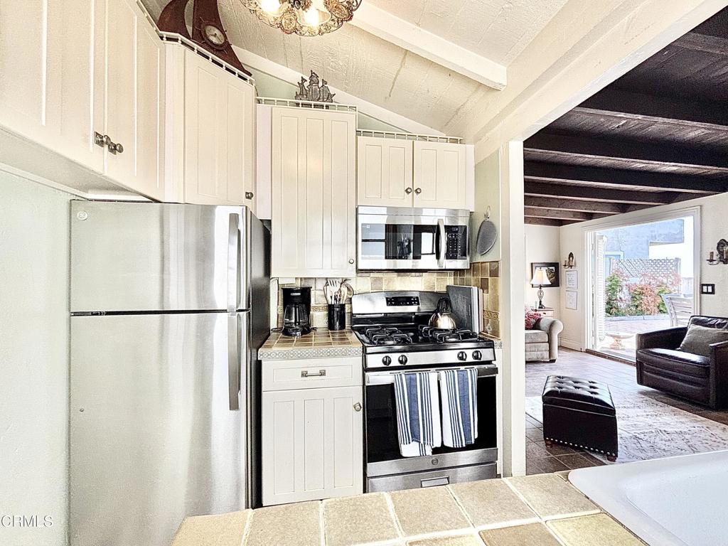 MLS #V1-33315 image #14