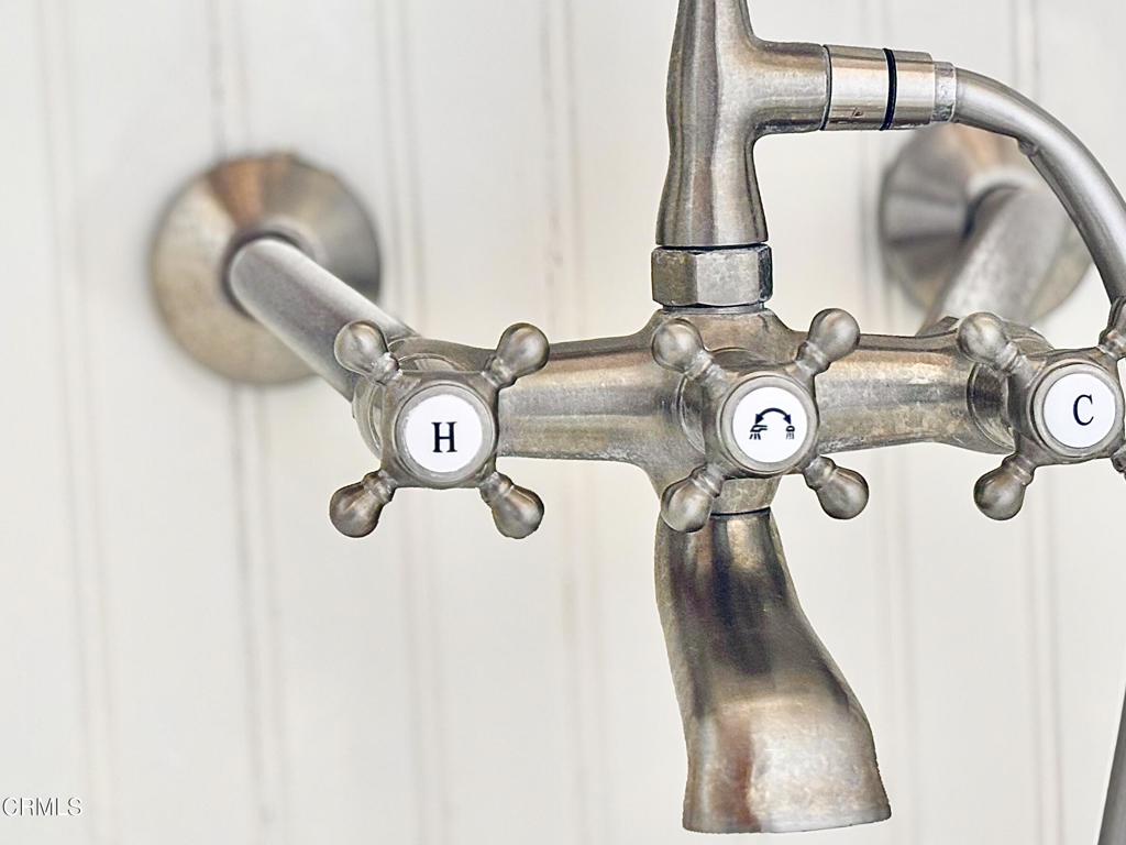 MLS #V1-33315 image #18