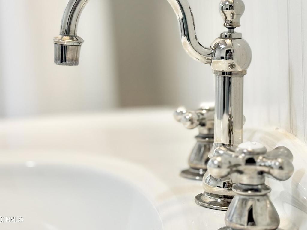 MLS #V1-33315 image #19