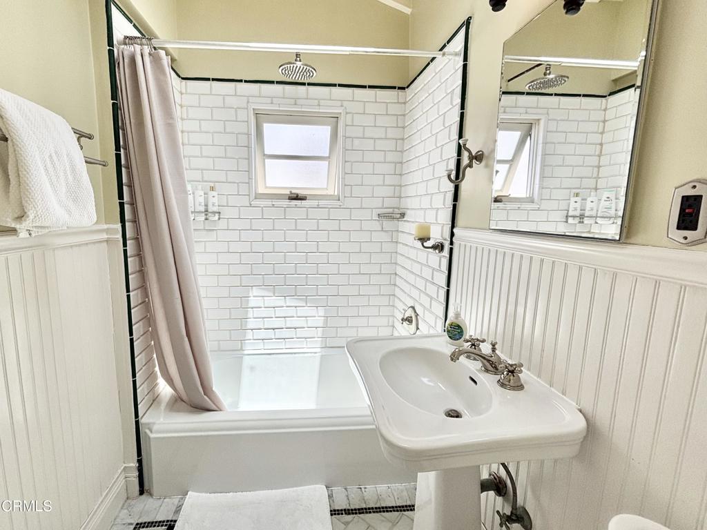 MLS #V1-33315 image #20