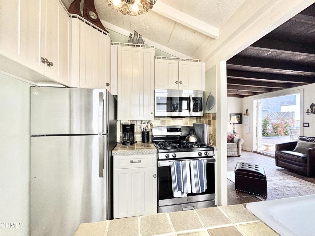 MLS #V1-33315 image #8