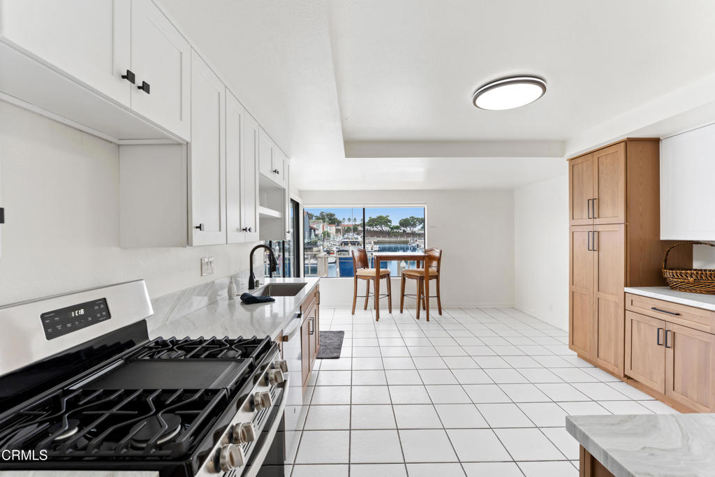 MLS #V1-33330 image #11