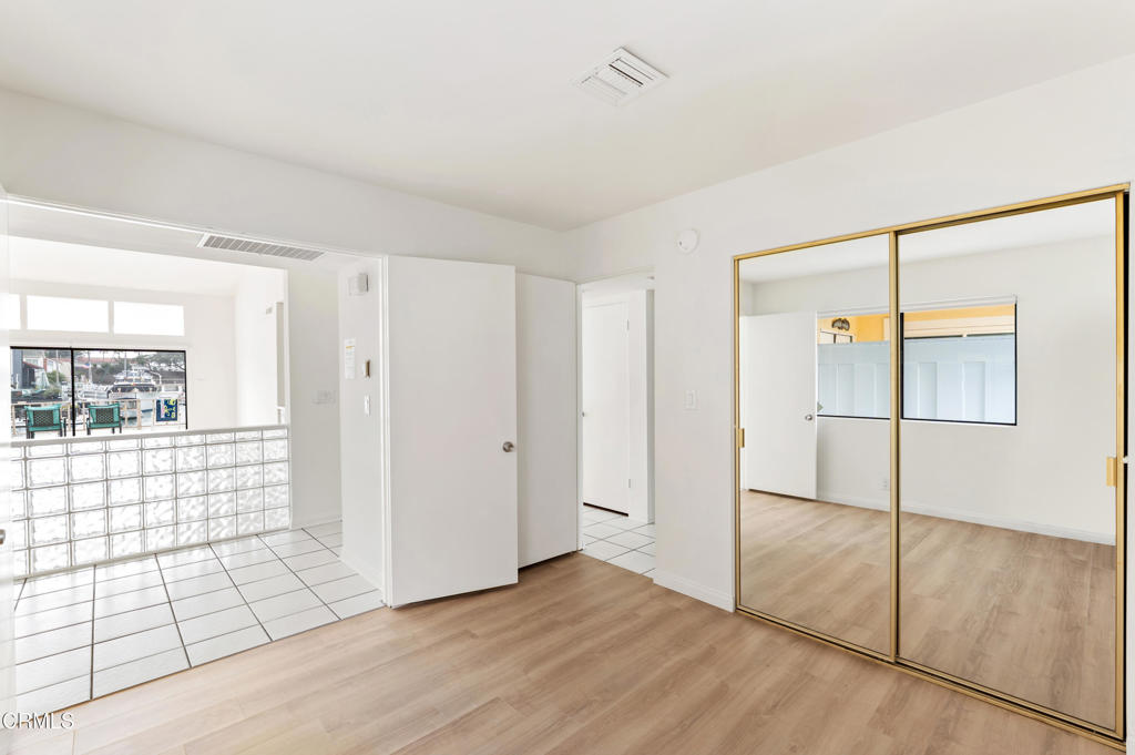 MLS #V1-33330 image #14