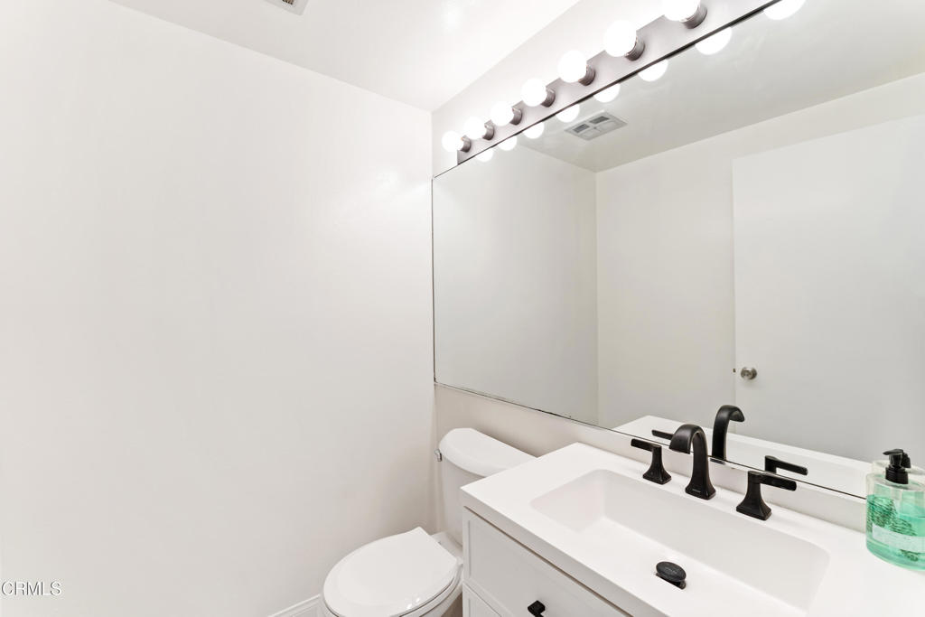 MLS #V1-33330 image #15