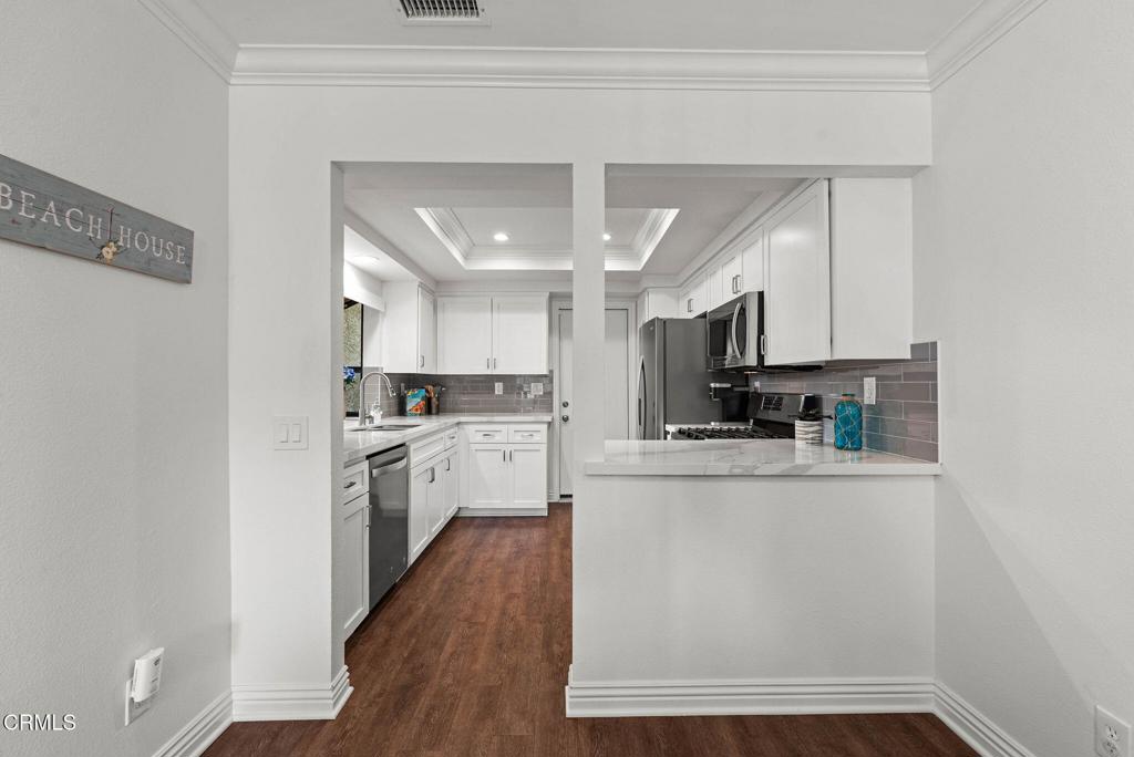 MLS #V1-33333 image #9