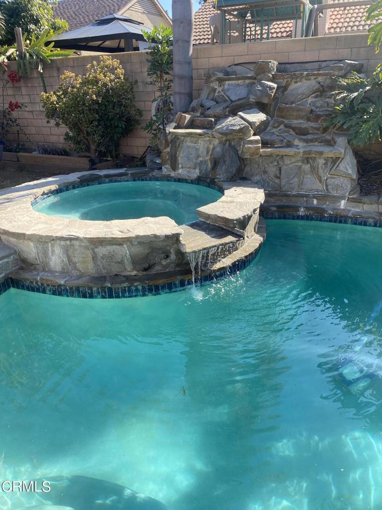 MLS #V1-33337 image #3