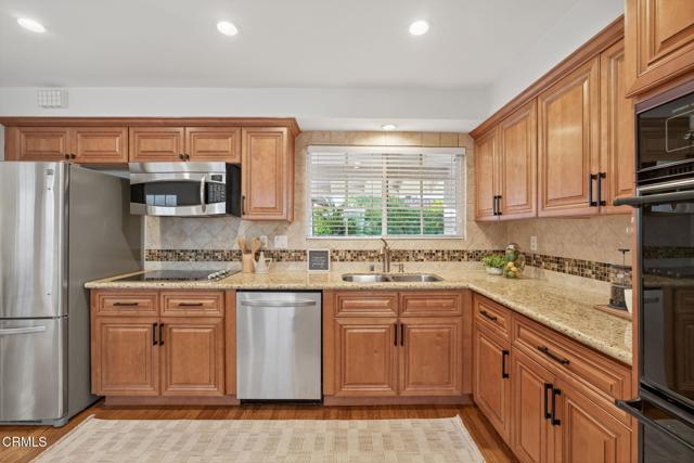 MLS #V1-33341 image #12