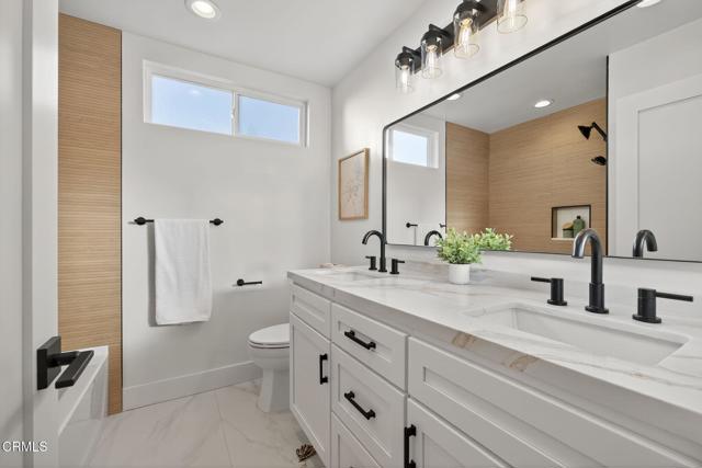 MLS #V1-33341 image #28