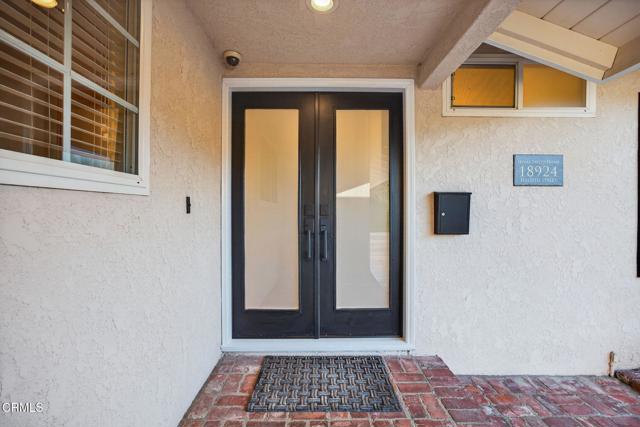 MLS #V1-33341 image #3