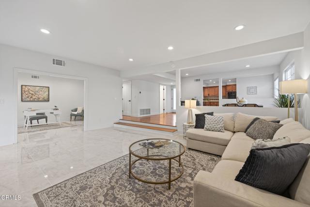 MLS #V1-33341 image #9