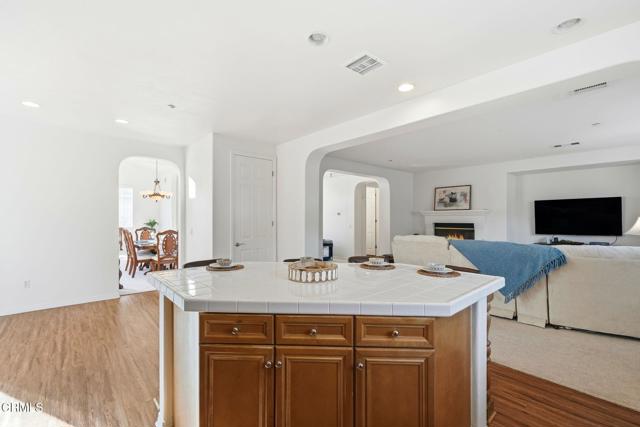 MLS #V1-33342 image #11