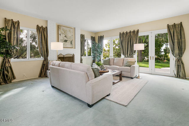 MLS #V1-33351 image #11