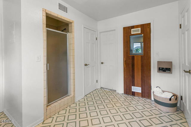 MLS #V1-33351 image #31