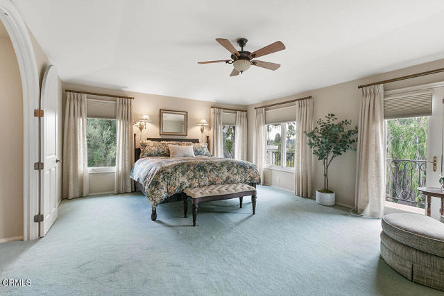 MLS #V1-33351 image #42