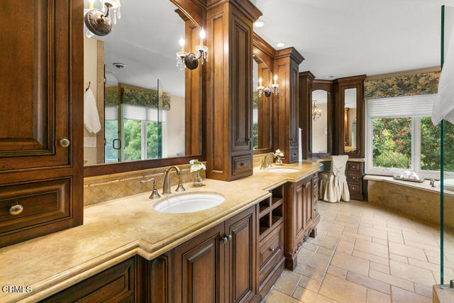 MLS #V1-33351 image #47