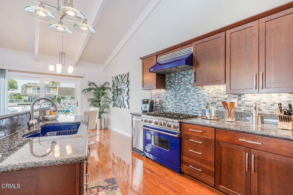 MLS #V1-33354 image #13