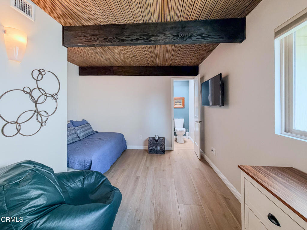 MLS #V1-33357 image #15