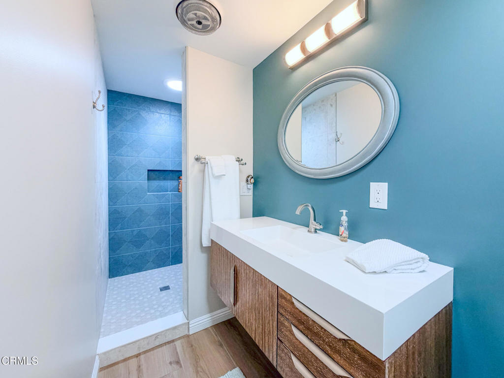 MLS #V1-33357 image #17