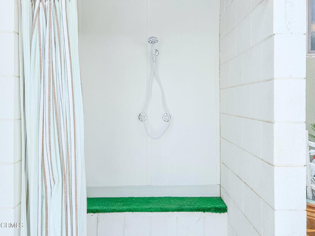 MLS #V1-33357 image #24