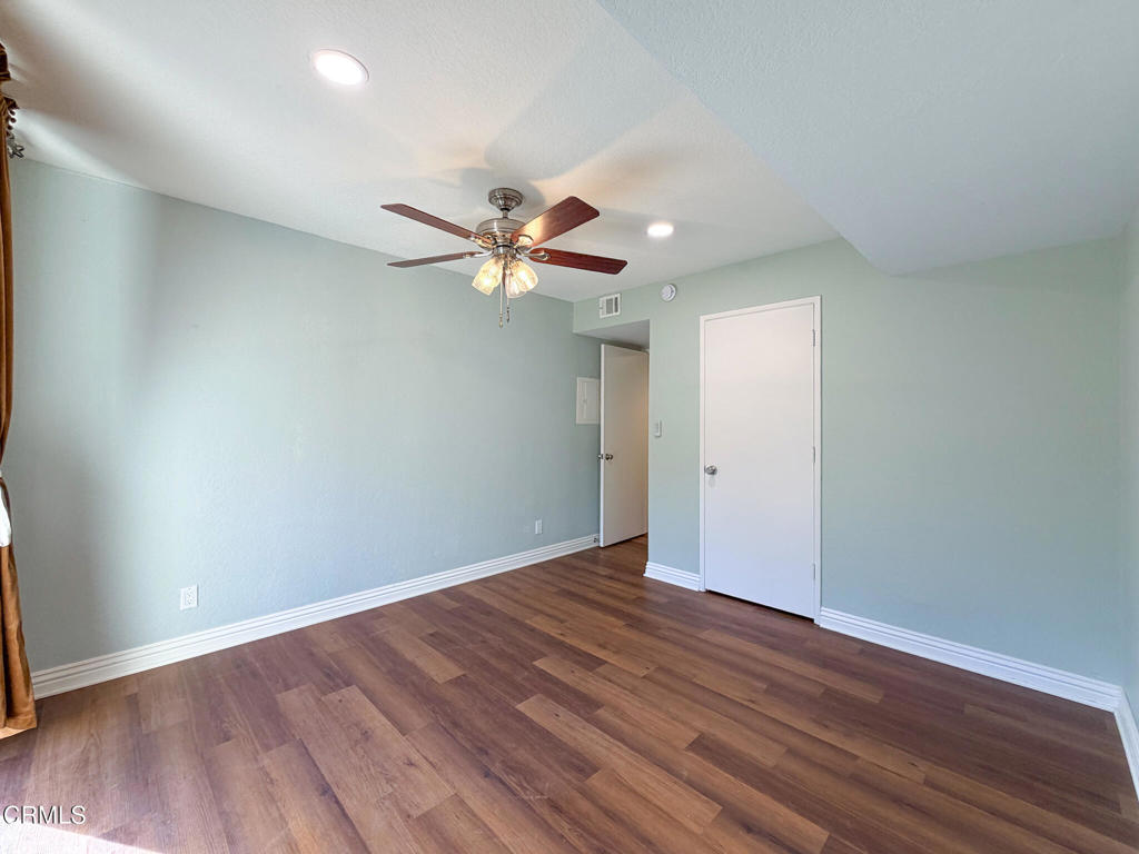 MLS #V1-33358 image #15