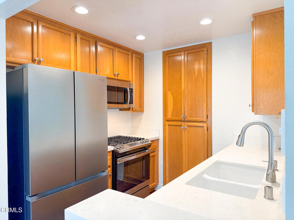 MLS #V1-33358 image #8