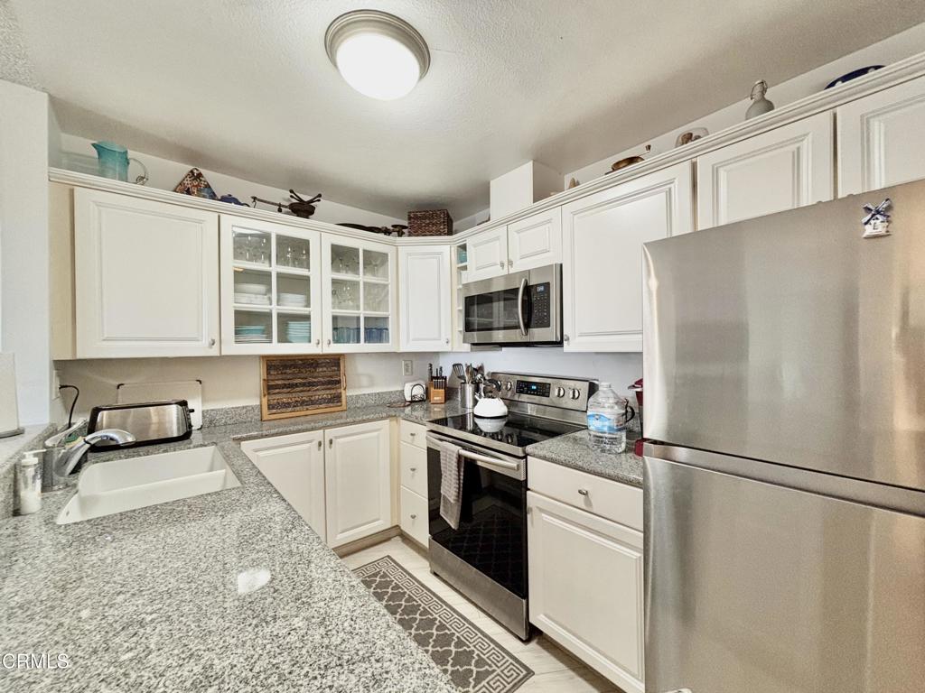 MLS #V1-33360 image #8