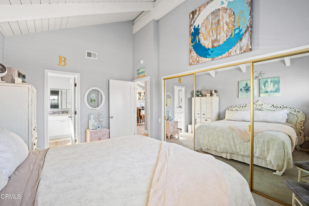 MLS #V1-33363 image #22