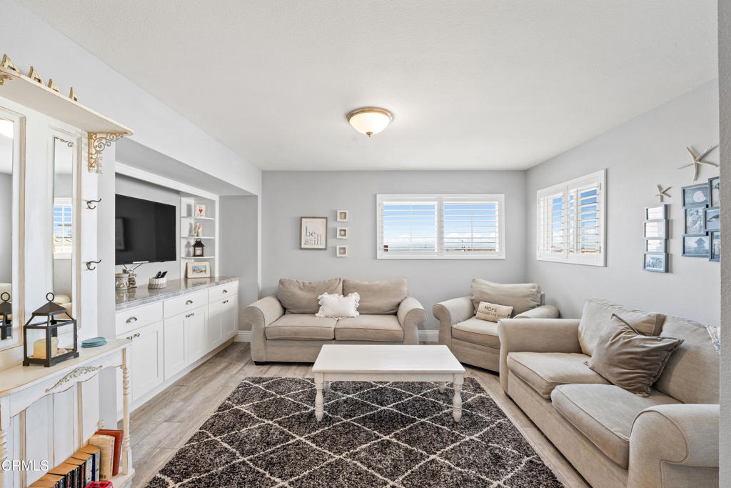 MLS #V1-33363 image #26