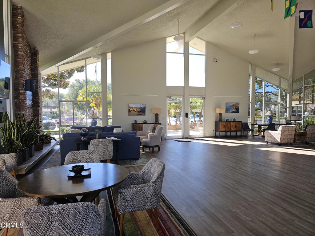 MLS #V1-33368 image #22