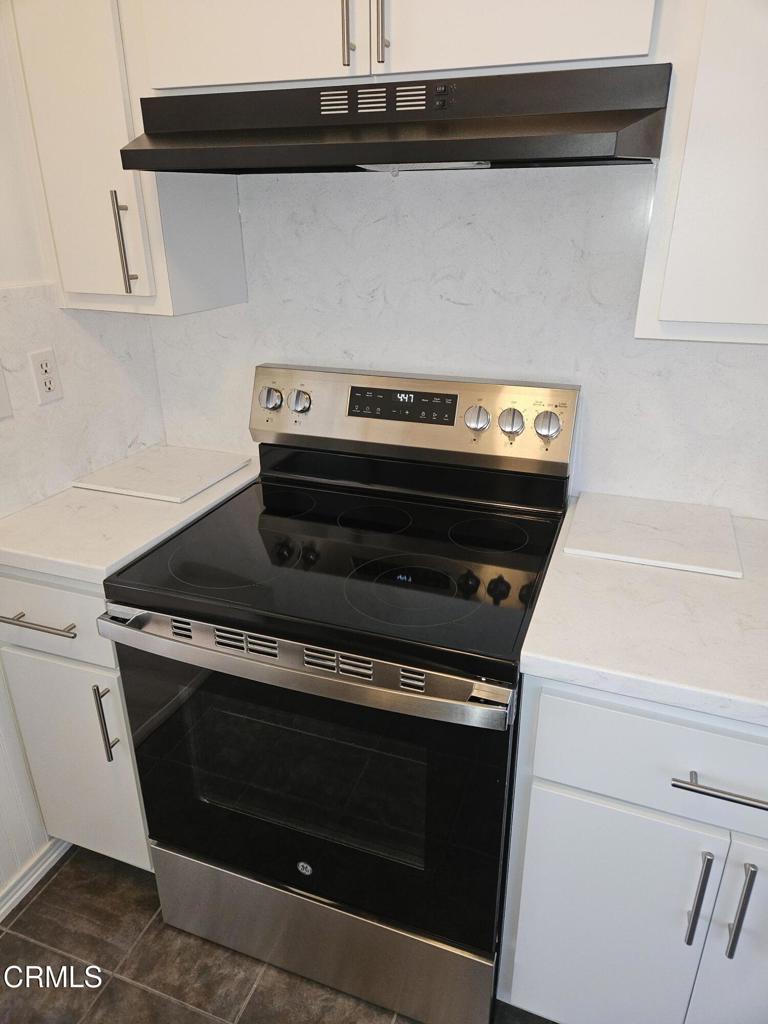 MLS #V1-33368 image #6