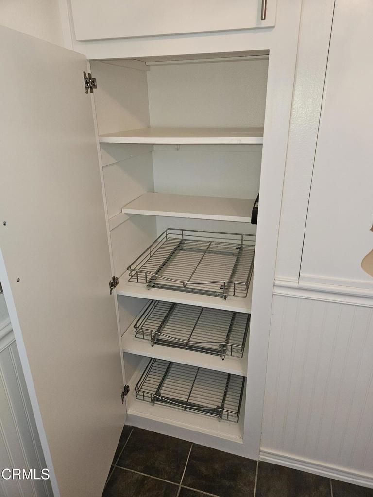 MLS #V1-33368 image #9