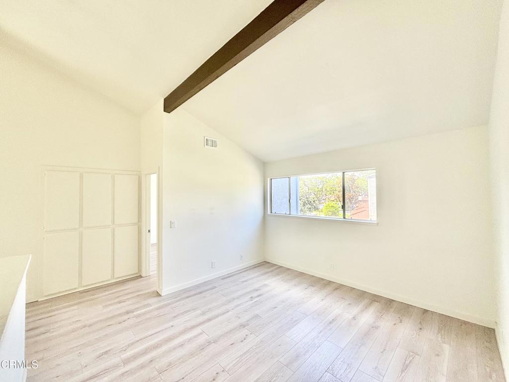 MLS #V1-33369 image #12