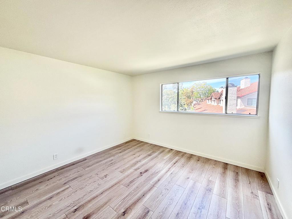 MLS #V1-33369 image #16