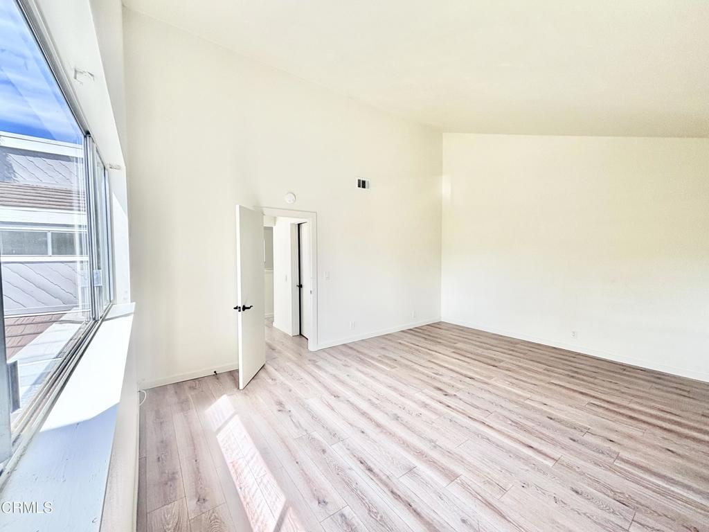 MLS #V1-33369 image #20