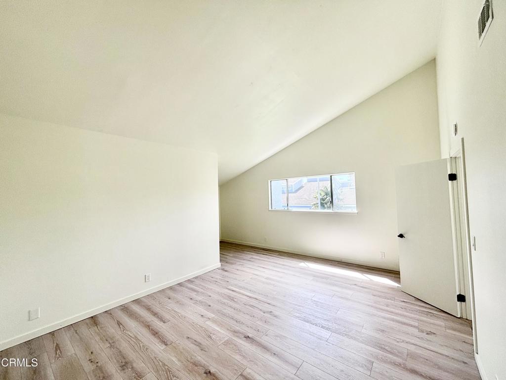 MLS #V1-33369 image #23