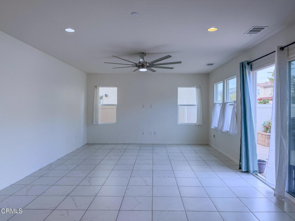 MLS #V1-33371 image #10