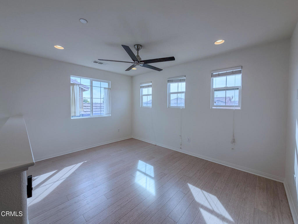 MLS #V1-33371 image #17