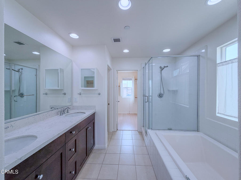 MLS #V1-33371 image #29