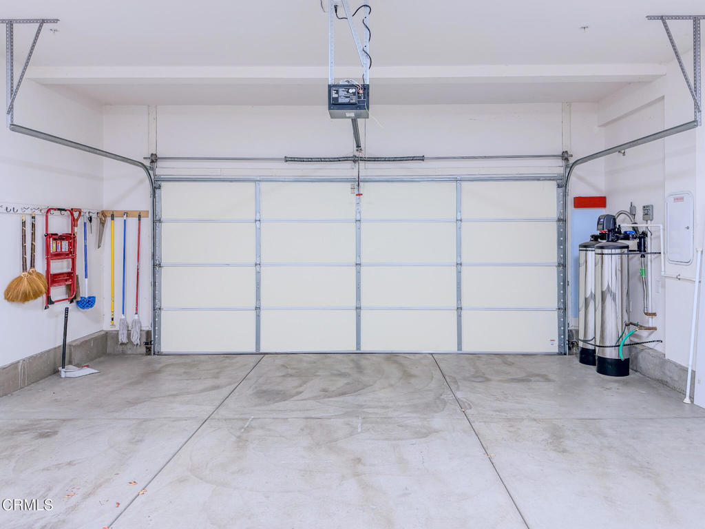 MLS #V1-33371 image #32